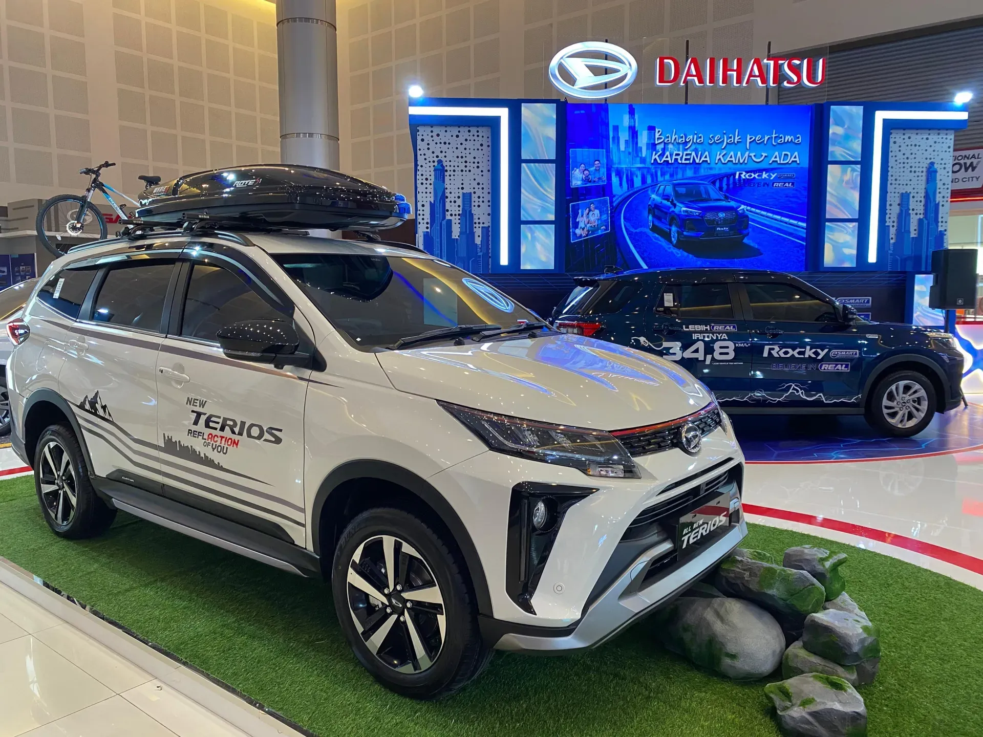 Terios, Salah Satu Mobil Yang Ada Di Booth Daihatsu Iims Surabaya 2026 1