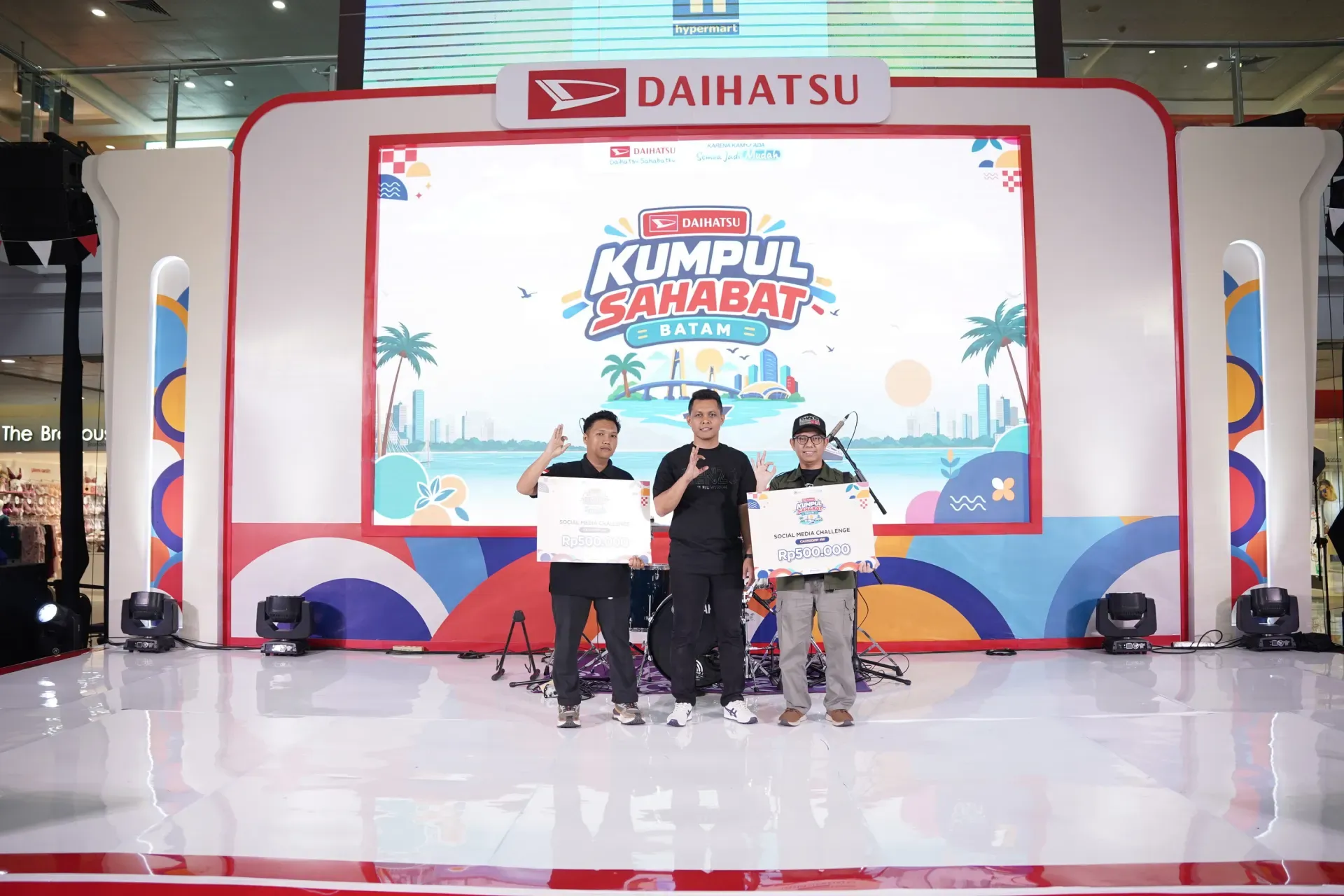 Para Pemenang Social Media Challenge Category 4 W Community Di Daihatsu Kumpul Sahabat Batam 2026 1