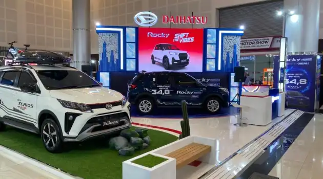 Daihatsu Ramaikan IIMS Surabaya 2026 - Hadirkan Kemudahan Memiliki Mobil Baru