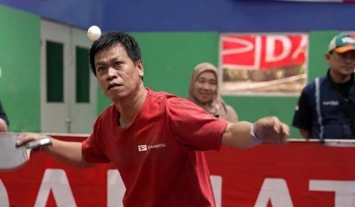 Salah Satu Peserta Daihatsu Club Tournament Bertanding Pada Cabang Olahraga Tenis Meja 1