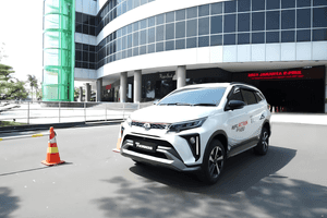 Beberapa Komponen Mobil Perlu di Perhatikan Saat Cuaca Panas