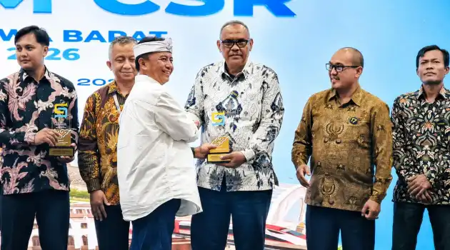 Daihatsu Raih Penghargaan CSR Bidang Sosial di Jawa Barat